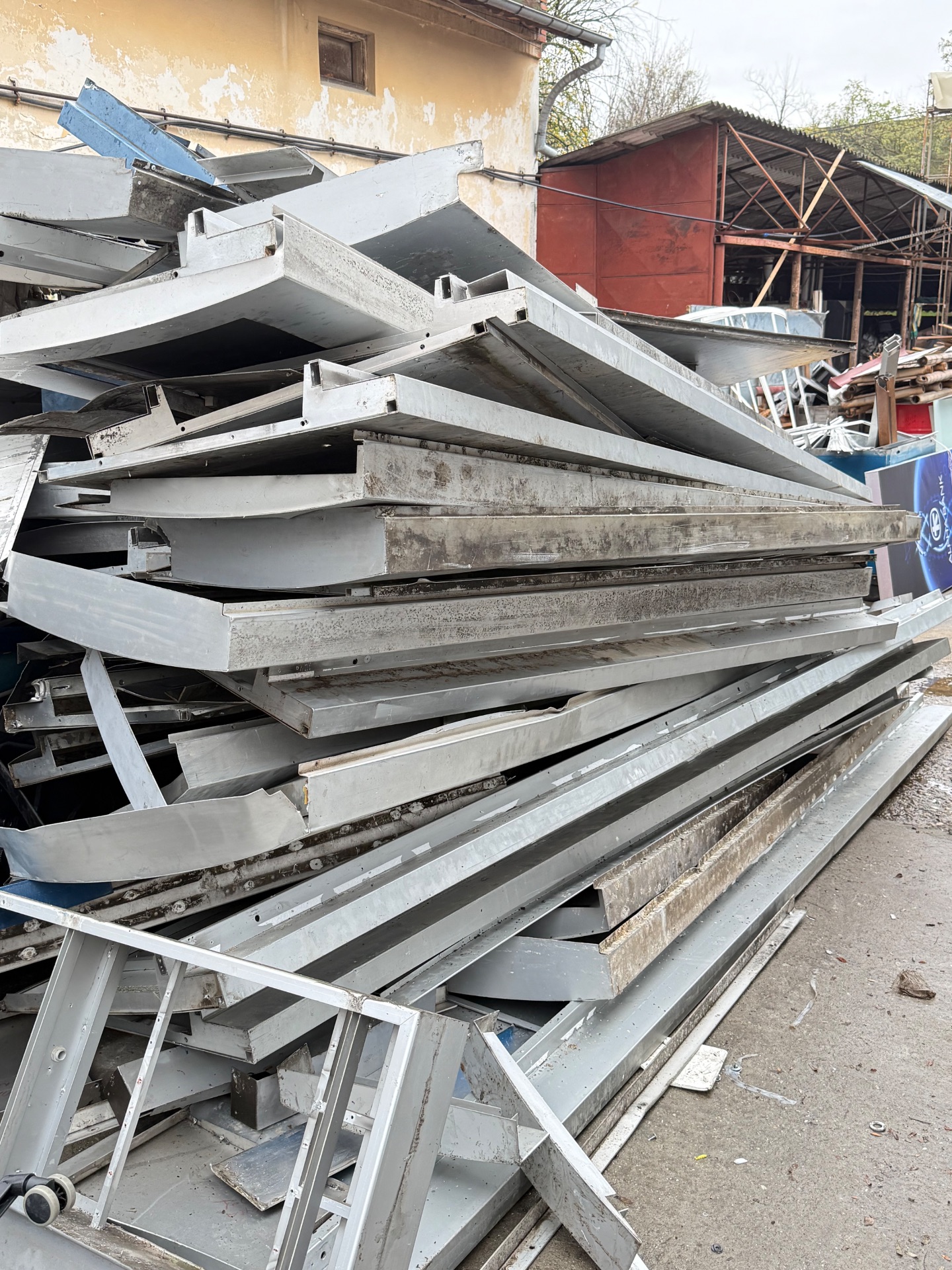GENERAL WASTE MANAGEMENT SOUTH-EAST EUROPE SRL - galerie 4